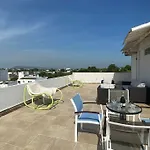 Los Alpes Edif Mile Habitacion Grande Privada Con Sala-Comedor Compartida