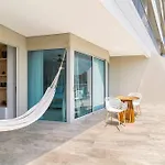 Precioso Apartamento Con Una Vista De Ensueno.
