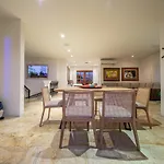 San Pedro Claver Premiun Duplex - Private Jacuzzi