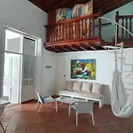 Apartamentos La Moneda