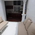 Apartamentos La Moneda