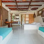 Playa Scondida Hotel