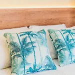 Bocagrande Houstel Ctc Small