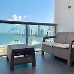 Oceanview Escape Pool, Jacuzzi & Gym In Bocagrande