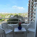 Apartamento Muy Cerca Al Mar De 3 Habitaciones