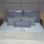 Luxury Beachfront Apartment - Morros City