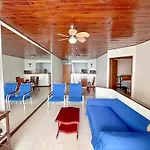 Beachfront Bocagrande Sea View Apt 2 Bedrooms