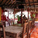 Hostal La Guaca (Adults Only)