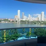 Exquisite Apartment In El Laguito Cartagena
