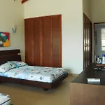 Casa Arcoiris: Espectacular Casa En Cartagena Con Acceso Directo A La Playa