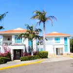 Casa Arcoiris: Espectacular Casa En Cartagena Con Acceso Directo A La Playa