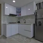 Lujoso Apartamento Con Salida A La Playa