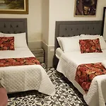 CastilloMar Hostel