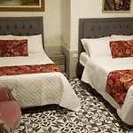 CastilloMar Hostel