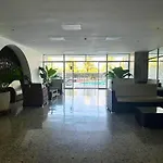 Aparta-Suites En Cartagena Junto A La Playa