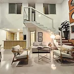 Duplex De Lujo Nuevo Con Vista Increible Al Centro Y La Playa