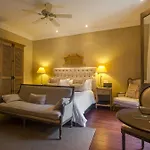 Bastión Luxury Hotel