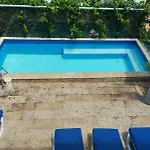 Casa Ebano 967