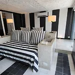 Apartamento Duplex Vista Al Mar Y Murallas Nuevo En La Ciudad Amurallada