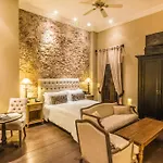 Bastión Luxury Hotel