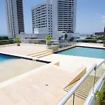 Modern 2Br Next To The Walled City+Oceanside View