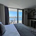 Bahia 79 Apartasuites Cerca al Centro