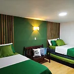 Beach House In La Boquilla Facing The Sea With Air Conditioning And Wifi