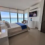Mc 1303- Beach Front Apt- Morros City Top Location