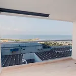 Brand New Beach Front Studio In Cartagena With Pool View