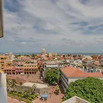 Unbeatable Location -Exclusive Views- Clock Tower