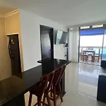 Refugio Maritimo En Laguito