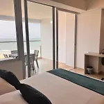 Cartagena Suite Frente Al Mar Aeropuerto Crespo