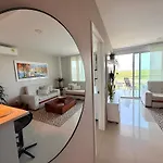 Condominio Frente Al Mar Con Acceso Directo A La Playa Morros Epic.