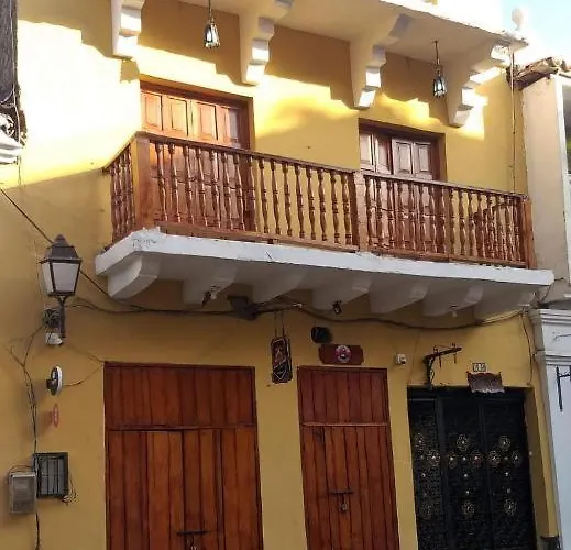 Hostal #10-33