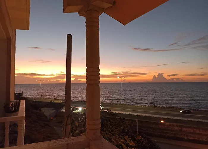 Lindo Y Comodo Apartamento Frente Al Mar En El Mejor Sitio Del Centro Historico De Cartagena