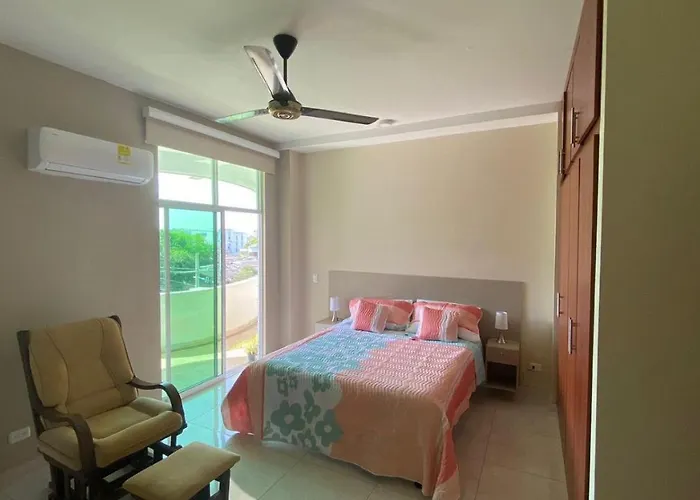 Los Alpes Edif Mile Habitacion Grande Privada Con Sala-Comedor Compartida