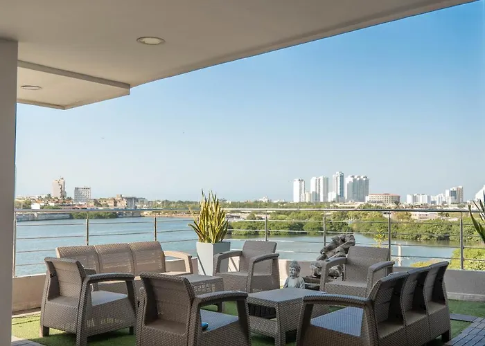 Bahia 79 Apartasuites Cerca al Centro
