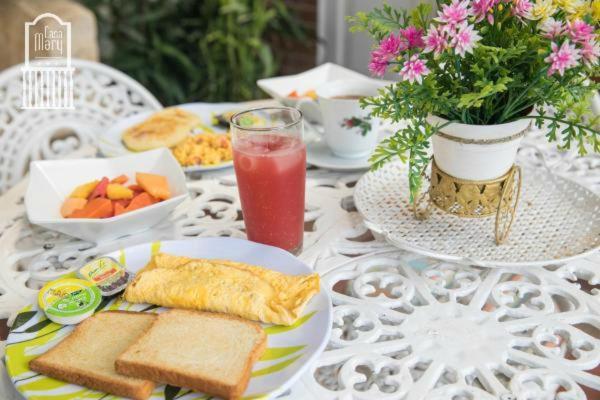 Casa Mary Acomodação com café da manhã 