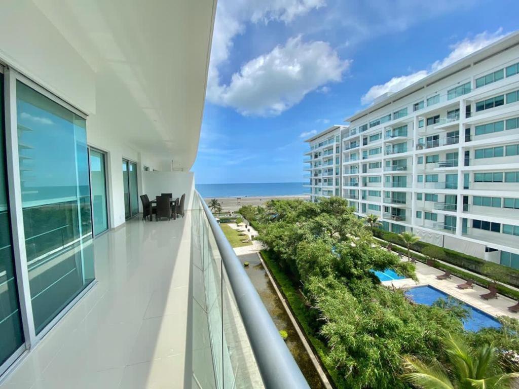 Apartment Morros Flamingo Beach - Livin Colombia
