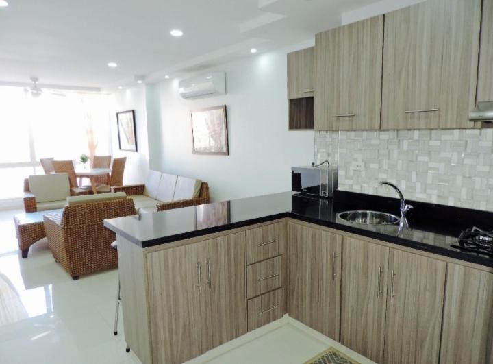 Cristoforo Oasis Apartment Cartagena