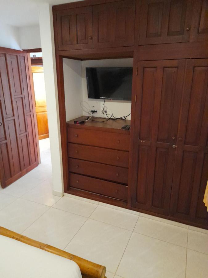 Airport Bed & Breakfast Cartagena