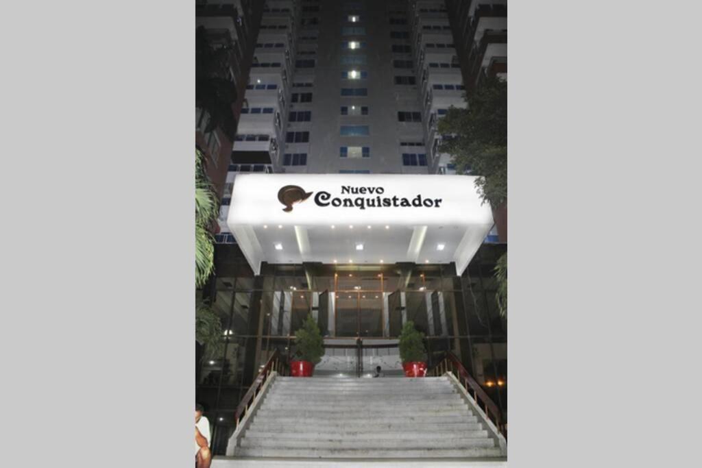 Apartamento Comodo Aparta-estudio Con Vista Al Mar- Zona Norte *