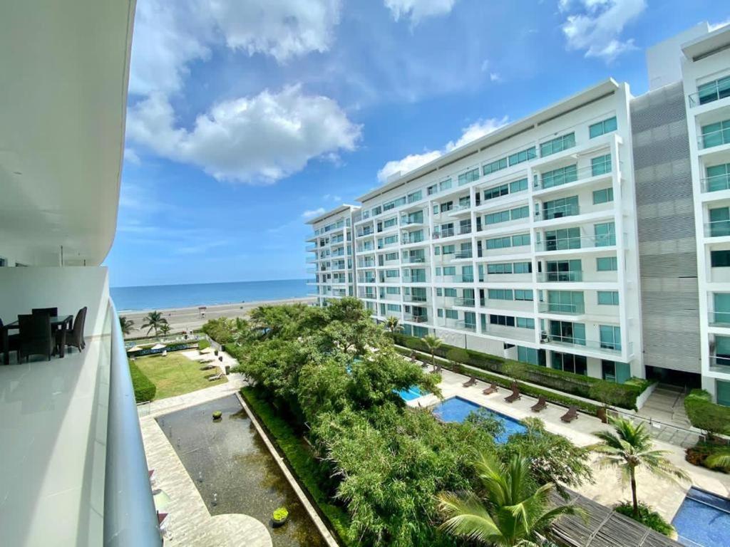 Morros Flamingo Beach - Livin Colombia Apartment