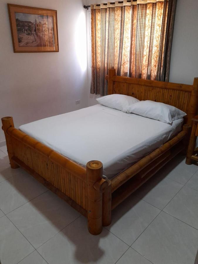 Bed & Breakfast Airport
