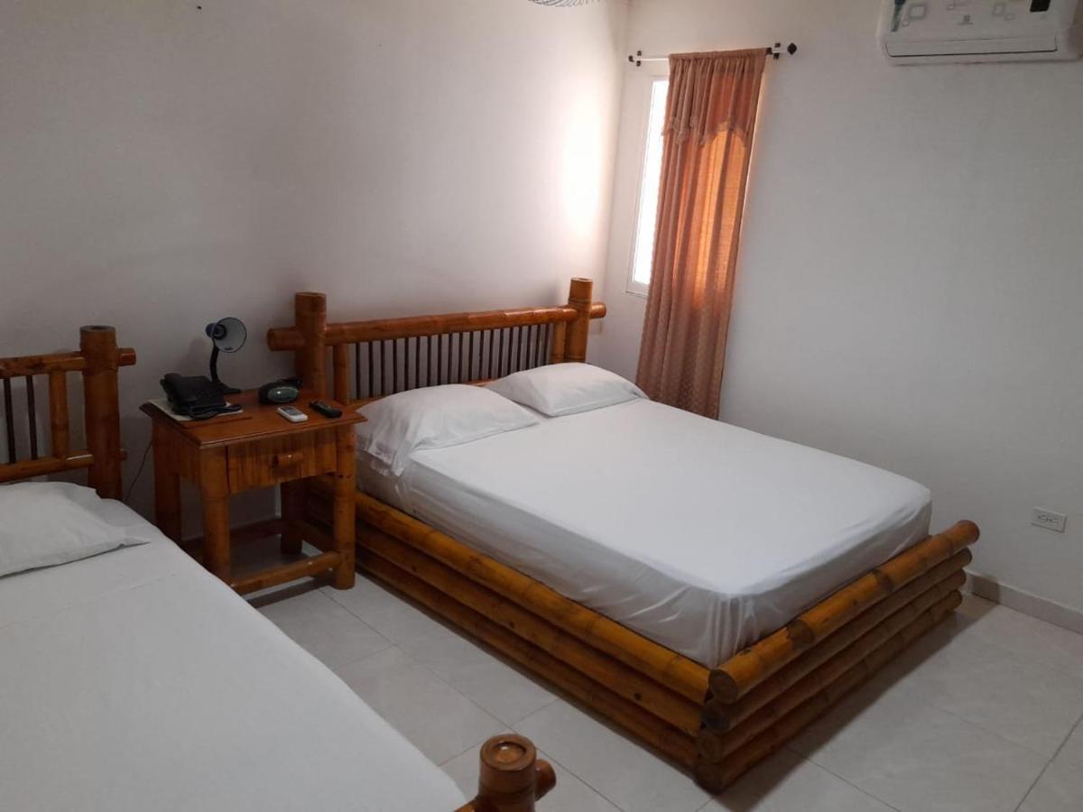 Airport Bed & Breakfast