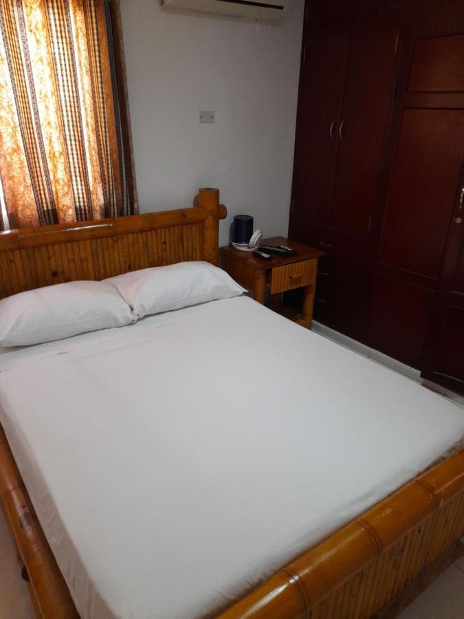 Airport Bed & Breakfast Cartagena