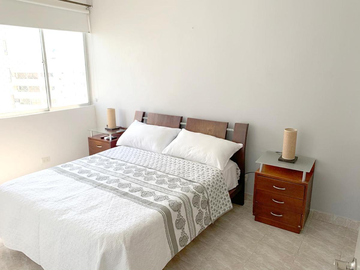 Oasis In With Washer And Close To The Beach Apartment *