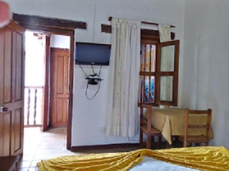 Casa Abril Ii Hotel