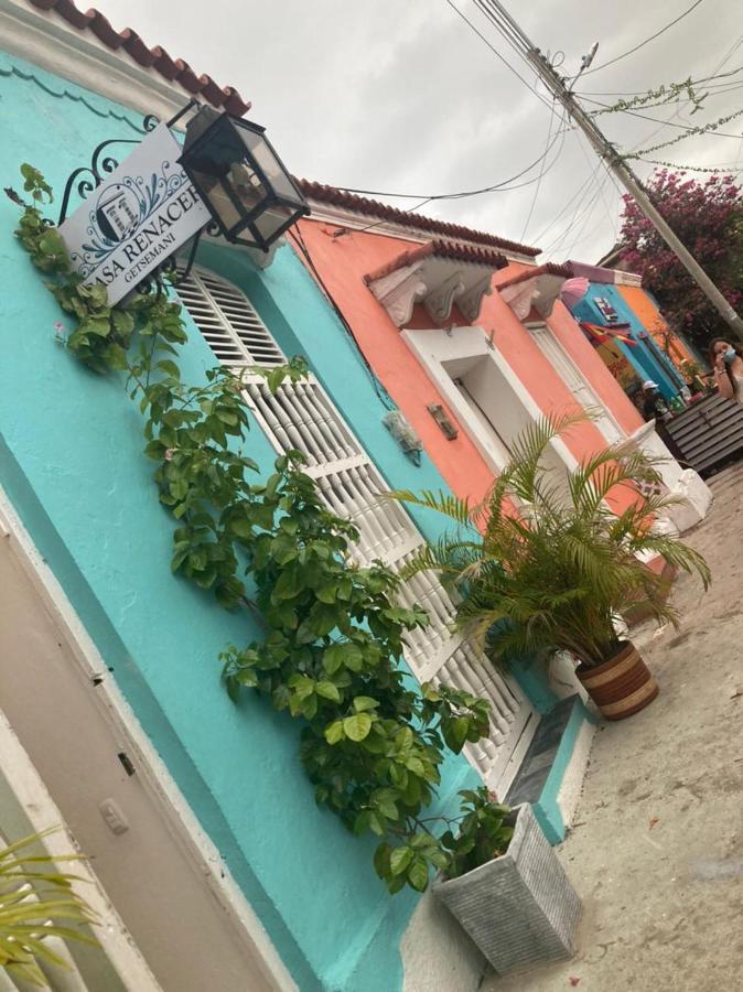 Acomodação com café da manhã  Casa Renacer *