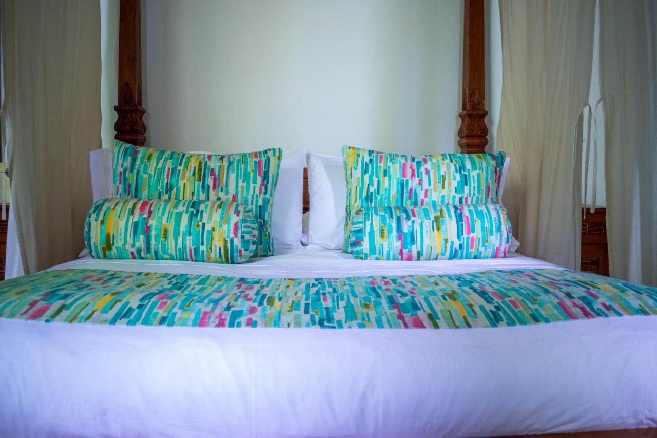 Aguamarina Boutique (adults Only)